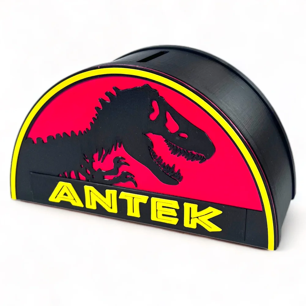 Skarbonka dla dziecka z imieniem w stylu jurassic BIO