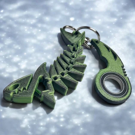 Keyrambit PRO Shark TikTok NEW MODEL Keychain FREE Carabiner