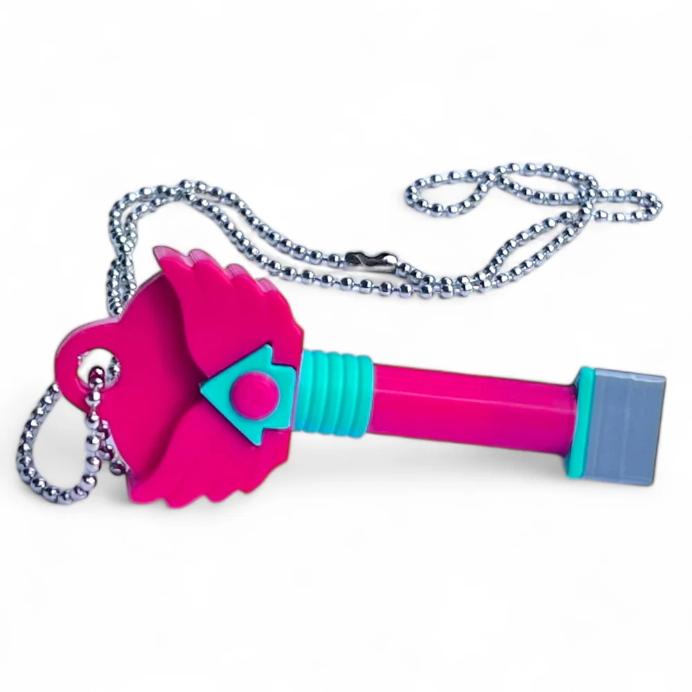 KLUCZ SQUID GAME– naszyjnik z zawieszką Hide&Seek KEY gra |TRÓJKĄT